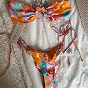 White fox bikini set - tropical lily